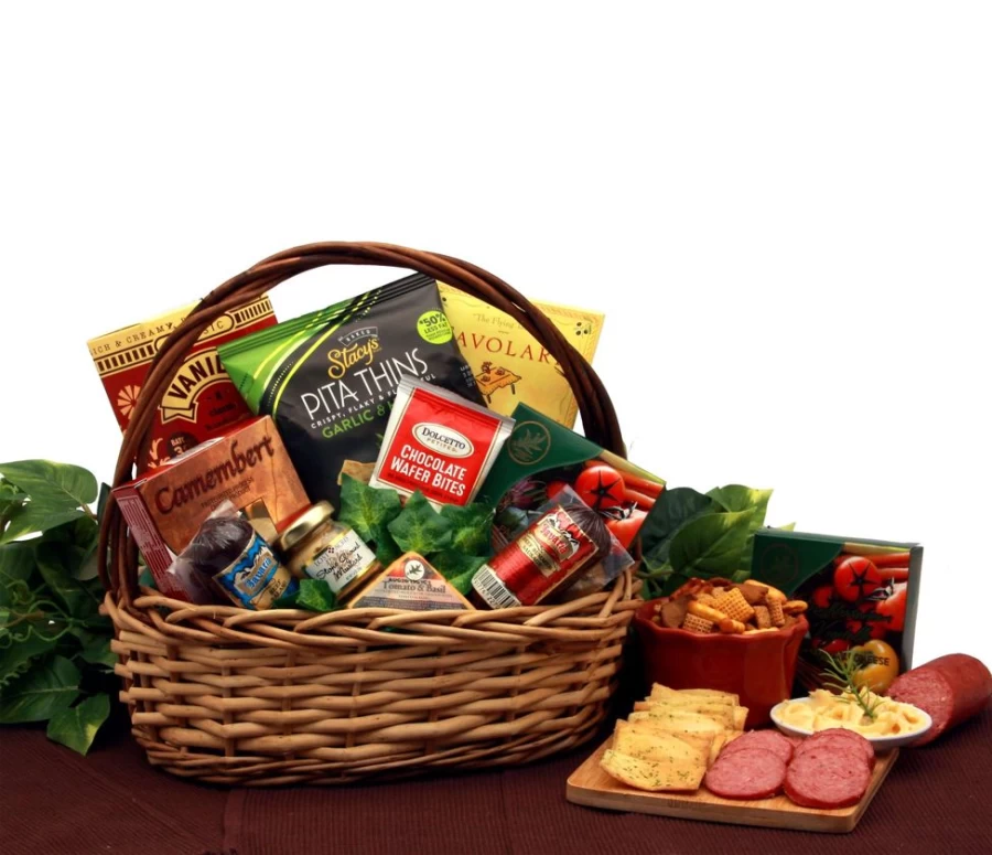 "GBDS Premium Snack Gift Basket - Deluxe Assorted Treats Box for Cravings & Gifting"