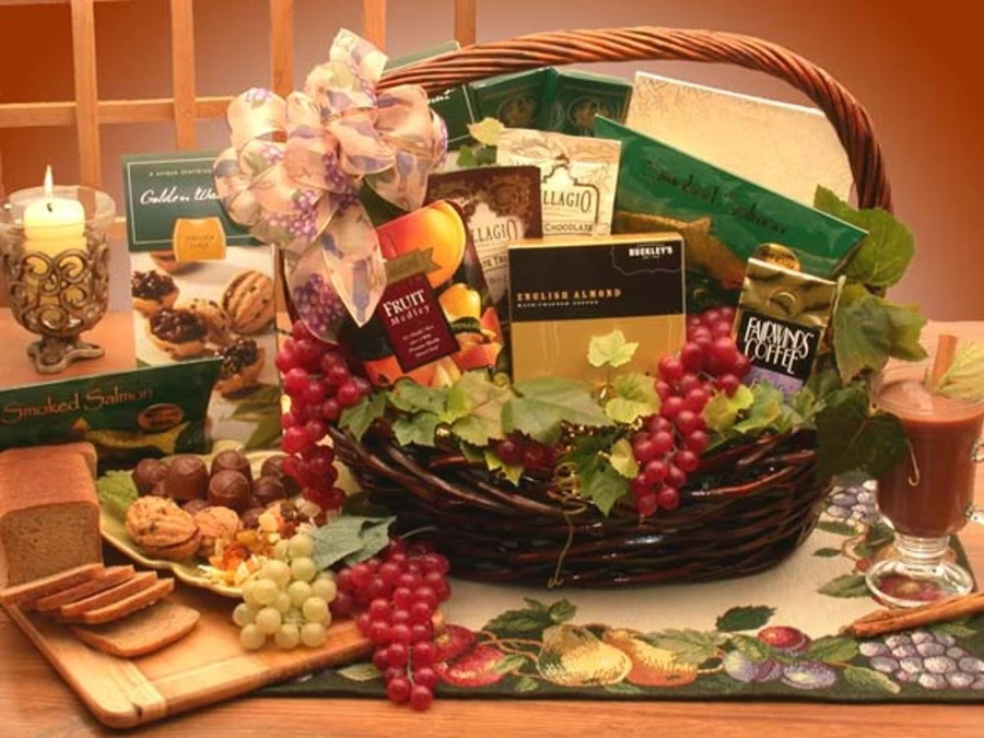 "GBDS Kosher Gourmet Gift Basket - Premium Certified Kosher Food Hamper"