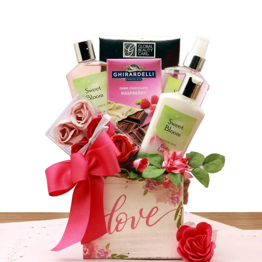 GBDS Luxury Spa Gift Set - Love In Bloom Relaxation Bundle for Her